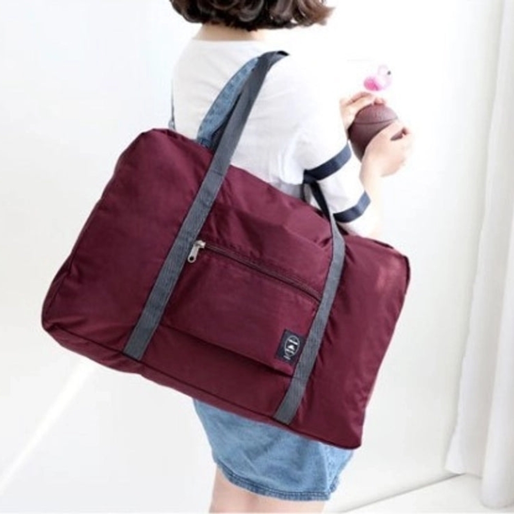 Stylish Burgundy Travel Bag